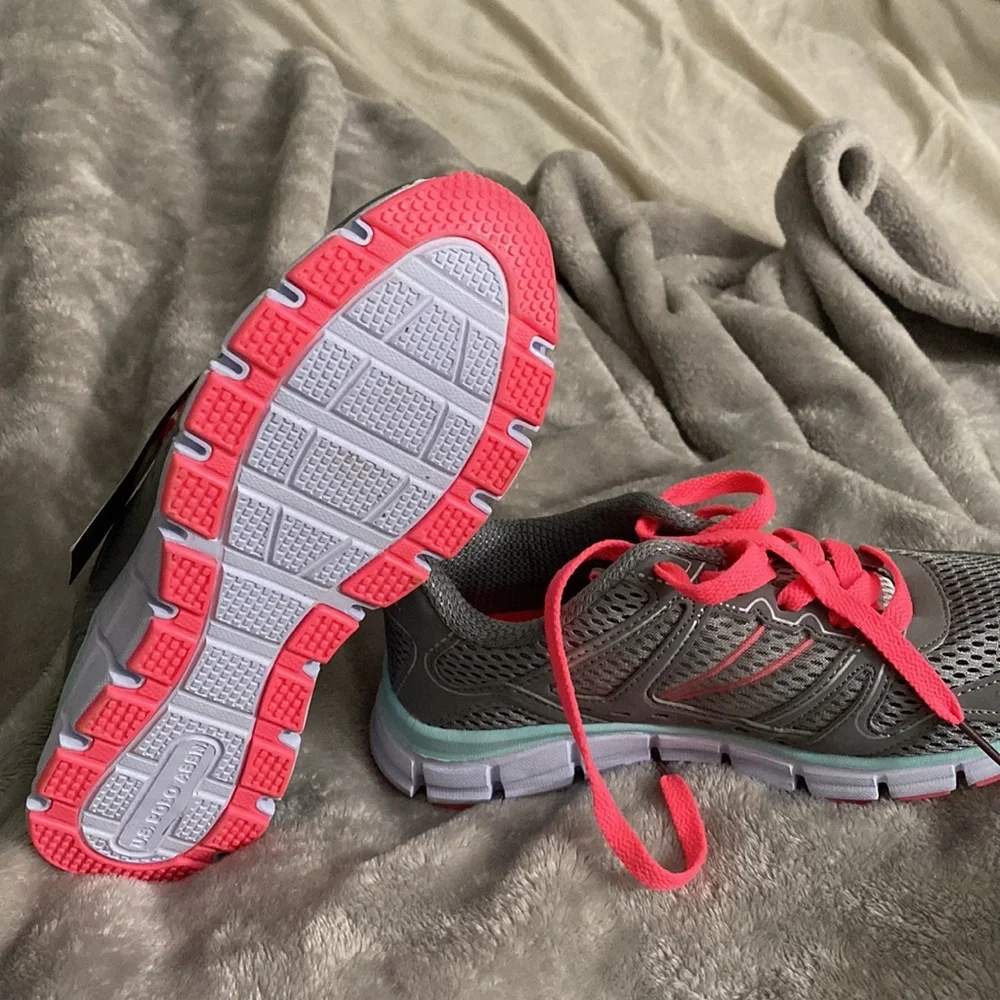 US polo Assn sneakers - Picture 2 of 3